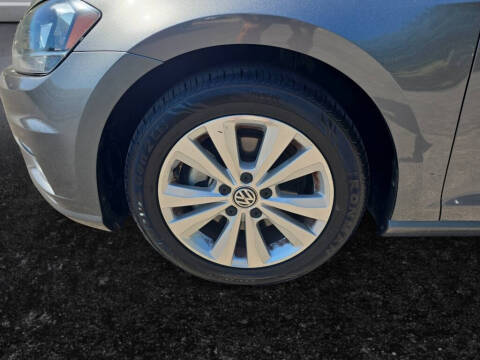 2021 Volkswagen Golf TSI