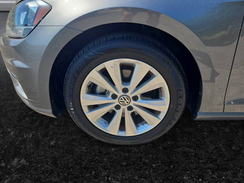 2021 Volkswagen Golf TSI