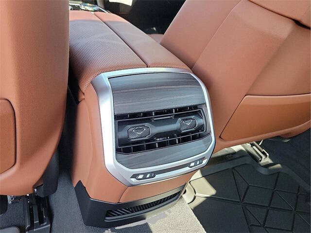 2026 BMW 7 Series 750e xDrive