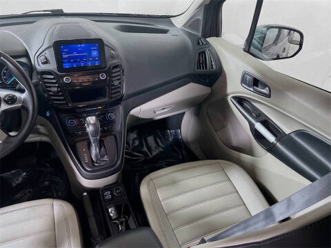 2019 Ford Transit Connect Titanium