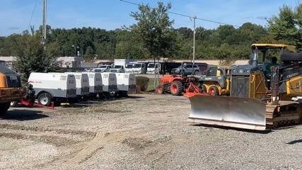 2020 DEERE 450 LGP