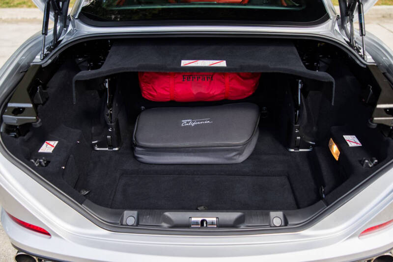 2015 Ferrari California T