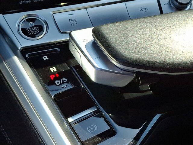 2021 Audi e-tron quattro Prestige