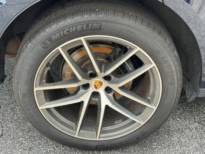 2023 Porsche Macan