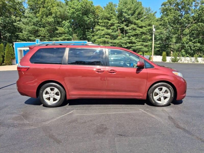 2015 Toyota Sienna