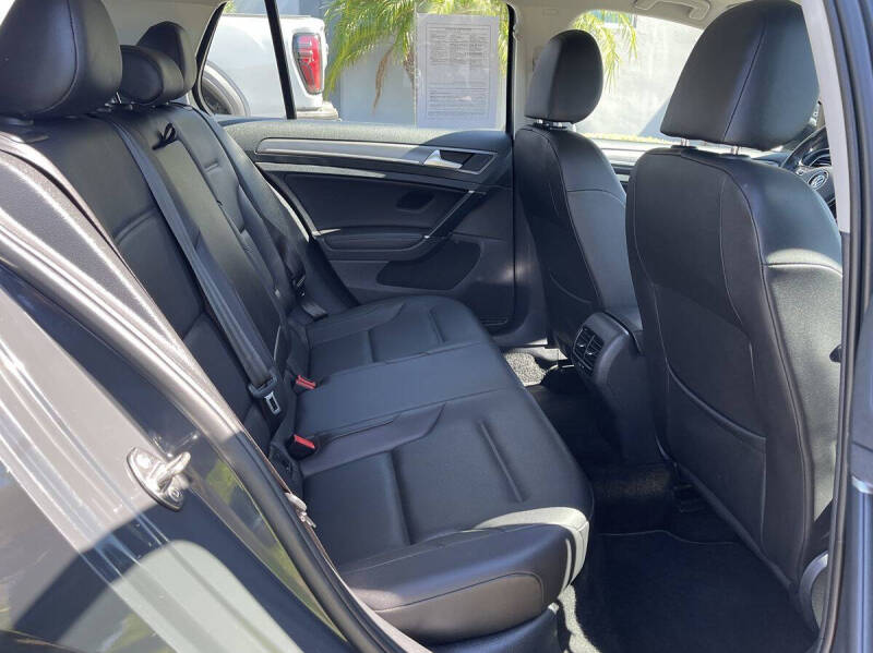 2019 Volkswagen e-Golf SEL Premium