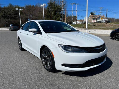 2015 Chrysler 200 for sale at ANYONERIDES.COM in Kingsville MD