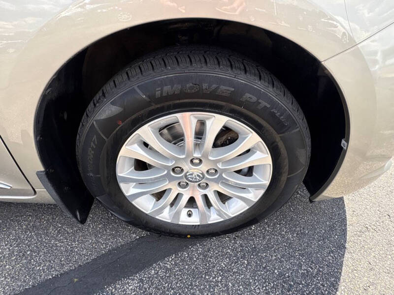 2017 Toyota Sienna