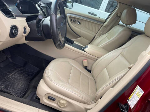 2014 Ford Taurus SEL