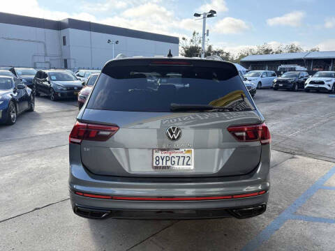 2022 Volkswagen Tiguan SE R-Line Black