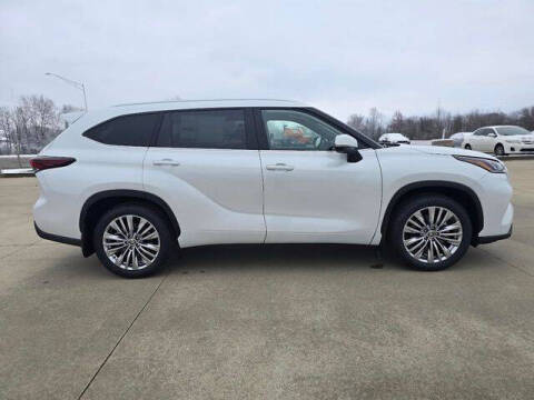 2026 Toyota Highlander Platinum