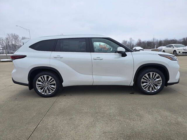 2026 Toyota Highlander Platinum