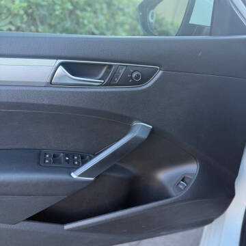 2017 Volkswagen Passat 1.8T S