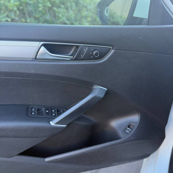 2017 Volkswagen Passat 1.8T S