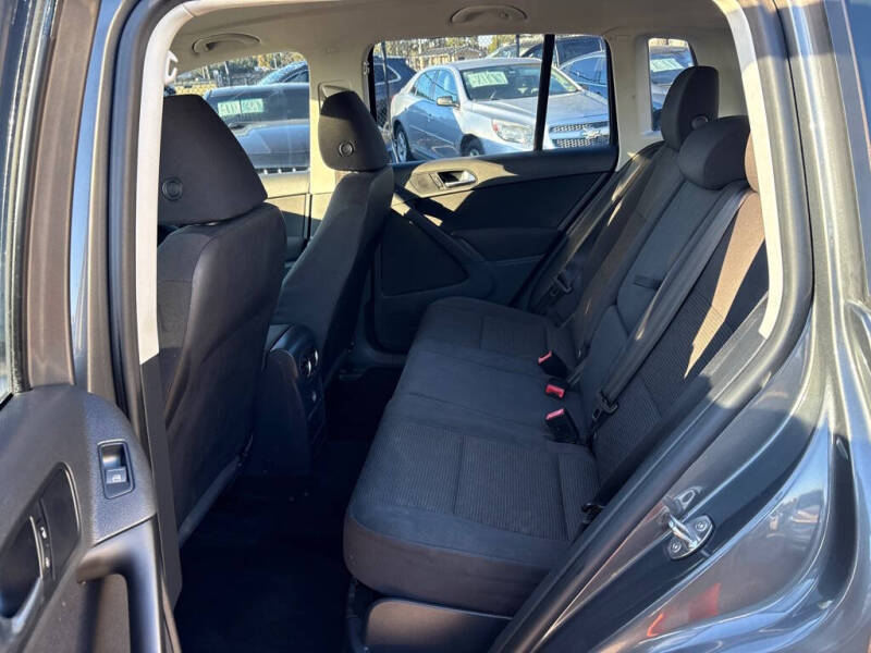 2014 Volkswagen Tiguan S