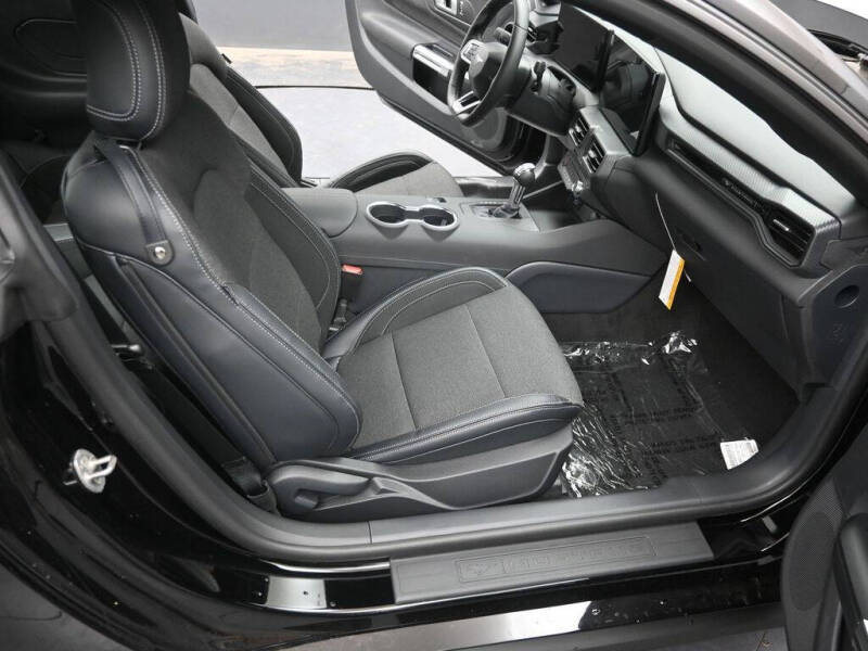 2025 Ford Mustang EcoBoost