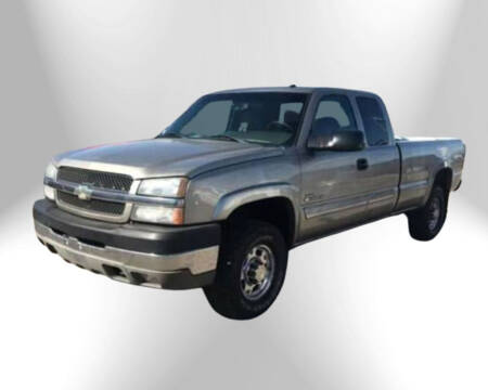 2003 Chevrolet Silverado 2500HD for sale at R&R Car Company in Mount Clemens MI