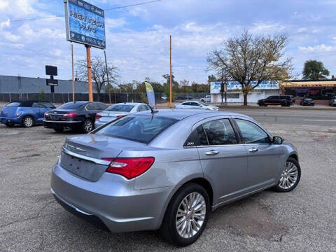 2013 Chrysler 200 Limited