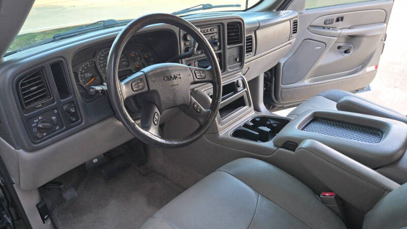 2004 GMC Yukon SLT
