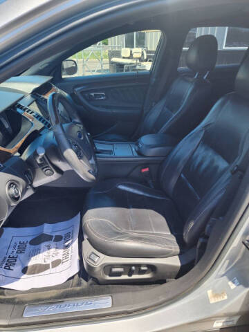 2016 Ford Taurus Limited
