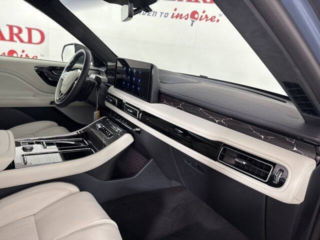 2025 Lincoln Aviator Black Label