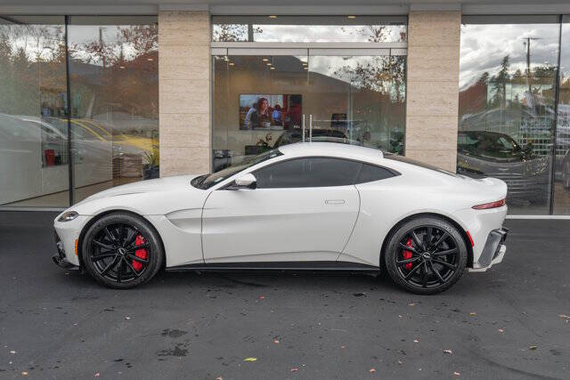 2020 Aston Martin Vantage 33