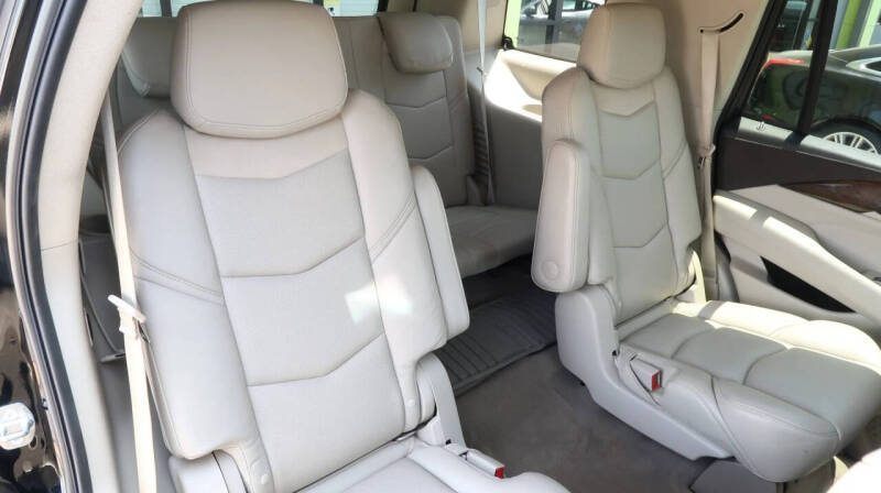 2018 Cadillac Escalade Luxury