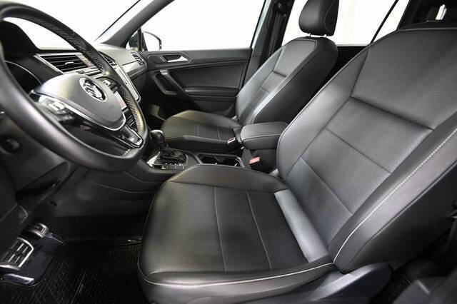 2021 Volkswagen Tiguan SE R-Line Black