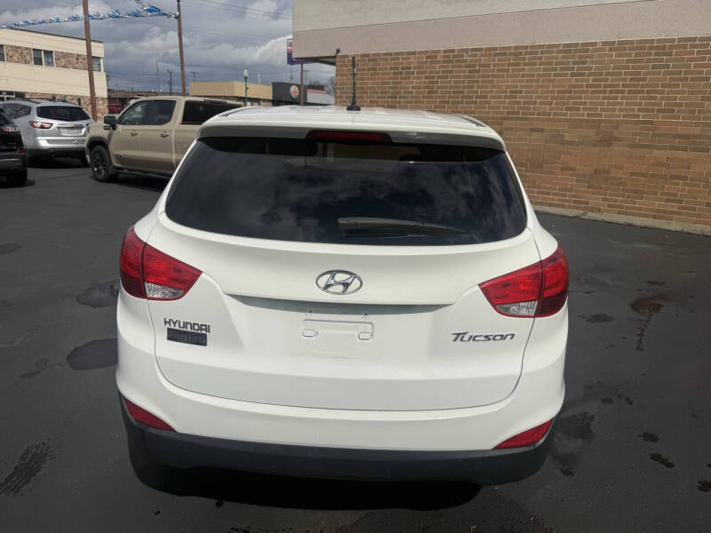 2012 Hyundai Tucson GL