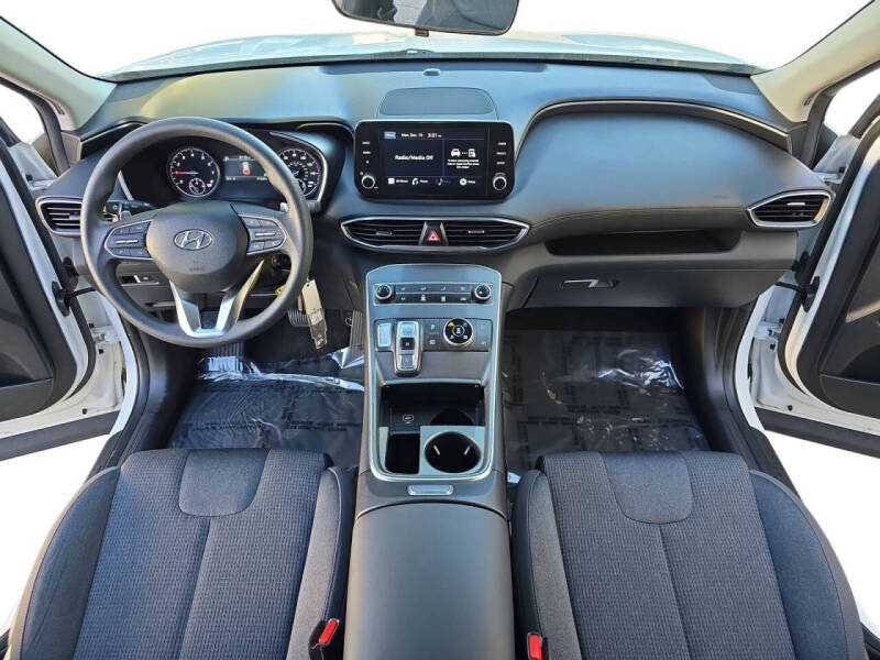 2023 Hyundai Santa Fe SE