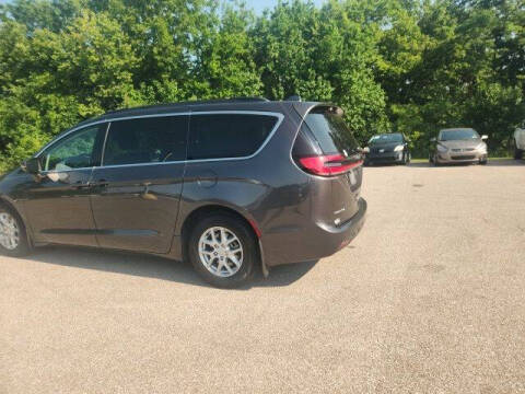 2022 Chrysler Pacifica Touring L