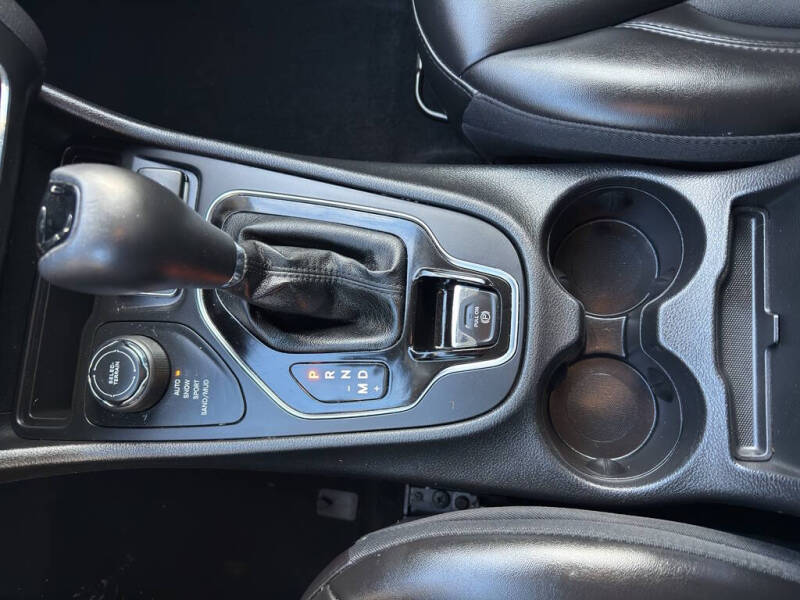 2020 Jeep Cherokee Altitude