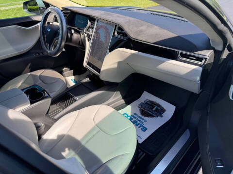 2015 Tesla Model S 85D