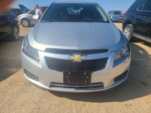 2013 Chevrolet Cruze for sale at SUPERIOR AUTO in Luana IA