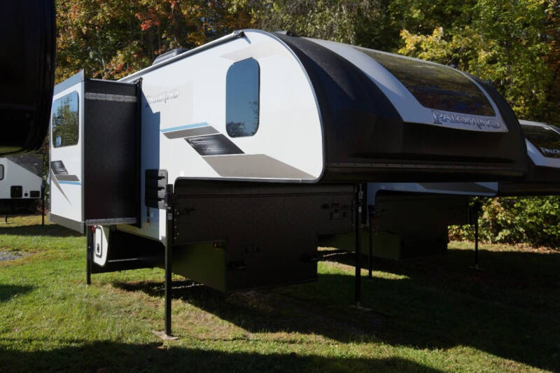 2023 Palomino HS-2902