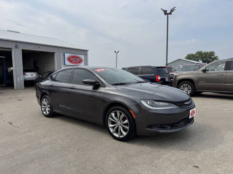 2016 Chrysler 200 S