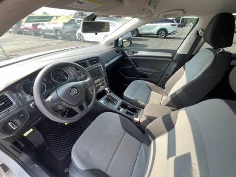 2016 Volkswagen e-Golf SE