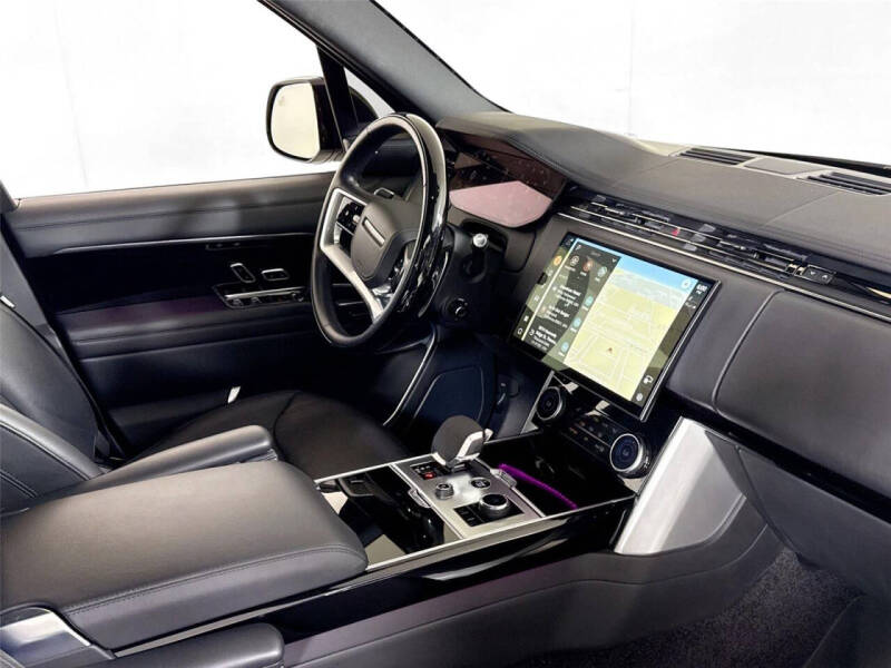 2023 Land Rover Range Rover P400 SE