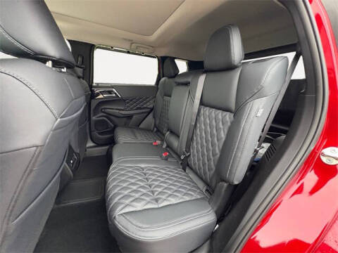 2025 Mitsubishi Outlander PHEV SEL