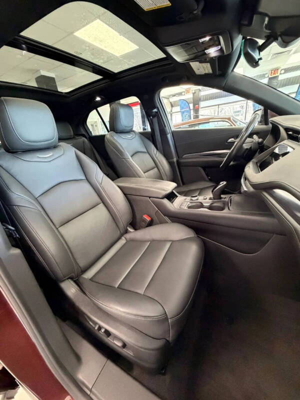 2023 Cadillac XT4 Luxury