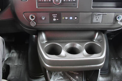 2024 Chevrolet Express 2500