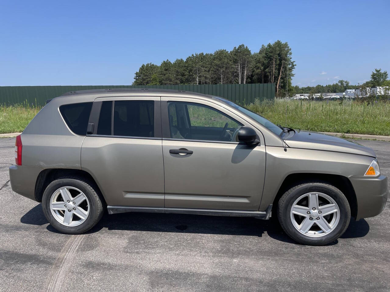 2007 Jeep Compass for sale at Twin Cities Auctions in Elk River, MN