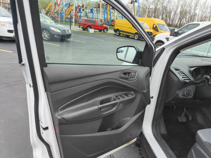 2017 Ford Escape S