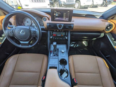 2024 Lexus IS 300