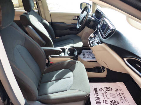 2020 Chrysler Pacifica Touring