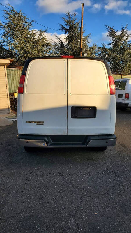 2016 Chevrolet Express 2500