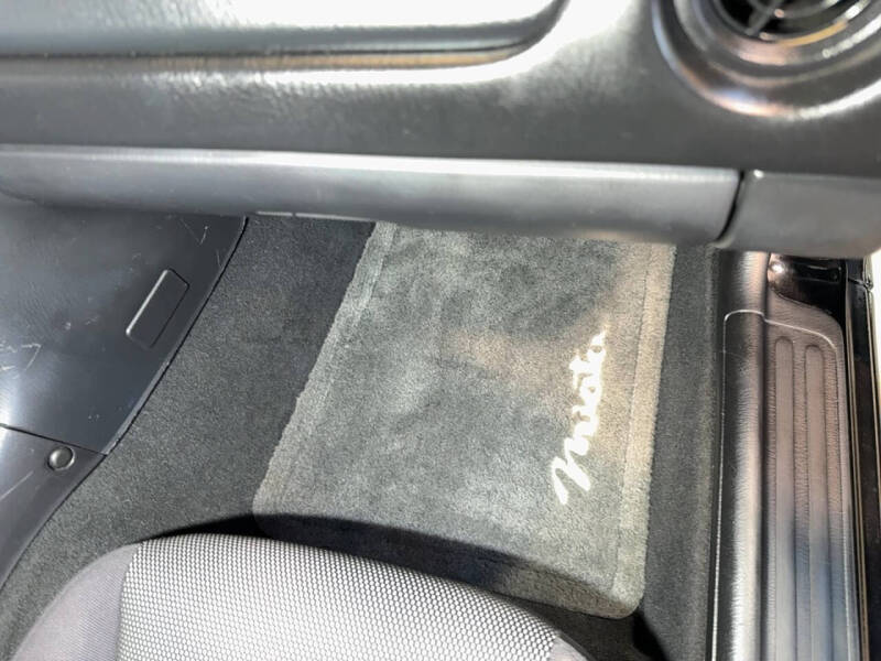 2002 Mazda MX-5 Miata