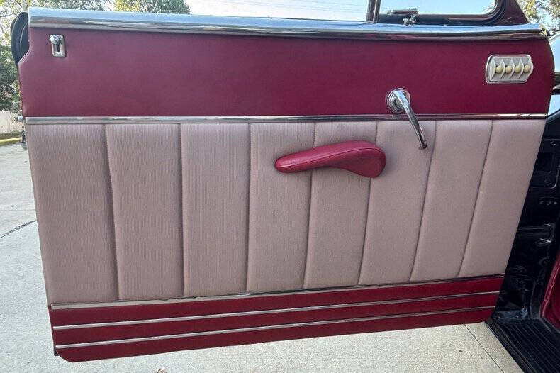 1950 Packard Custom 8 Victoria