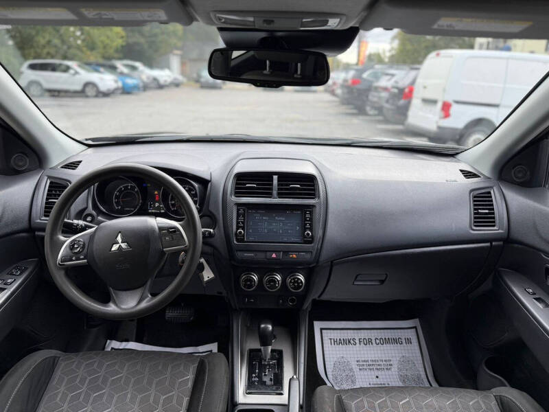 2023 Mitsubishi Outlander Sport ES