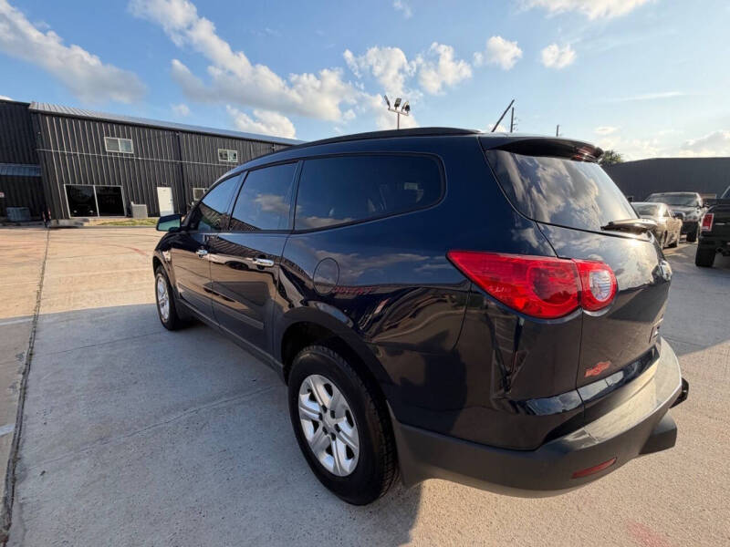 2012 Chevrolet Traverse LS